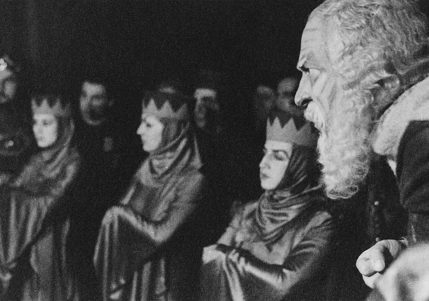 Türkiye’nin Tiyatro Arşivinde Tarihi Bir Yolculuk
