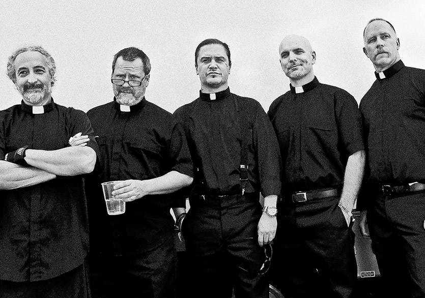 Faith No More’un Yeni Klibi Cone of Shame