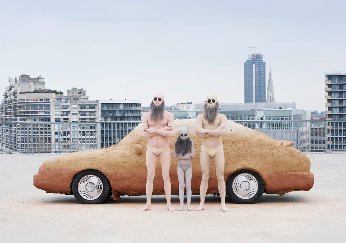 Sürreal Canavarların Dünyası