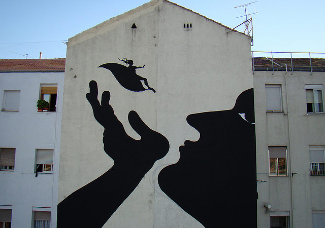 Gölgelerin Gücü Adına!