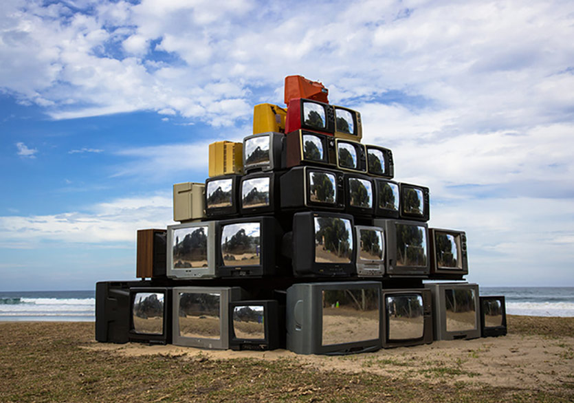 Bu Televizyonda Sadece Gerçeği İzleyebilirsiniz