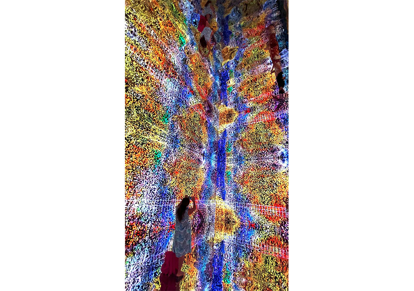 “Multiverse Portal” Sergisi Yalıkavak Marina’da 