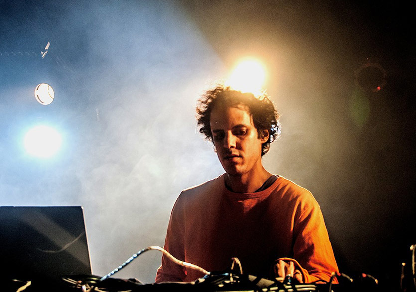 Four Tet Yeni Albüm Sinyalleri Veriyor