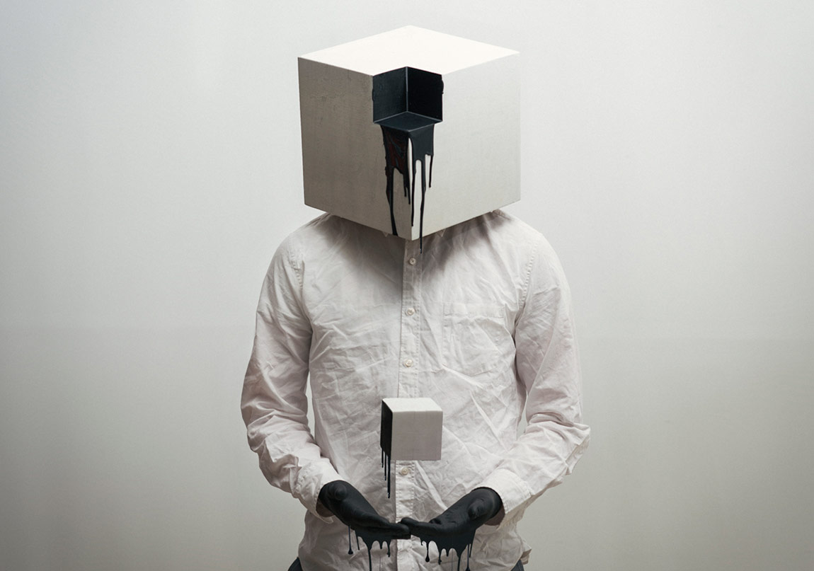 Mücadele Kavramını Çağrıştıran Kontrast