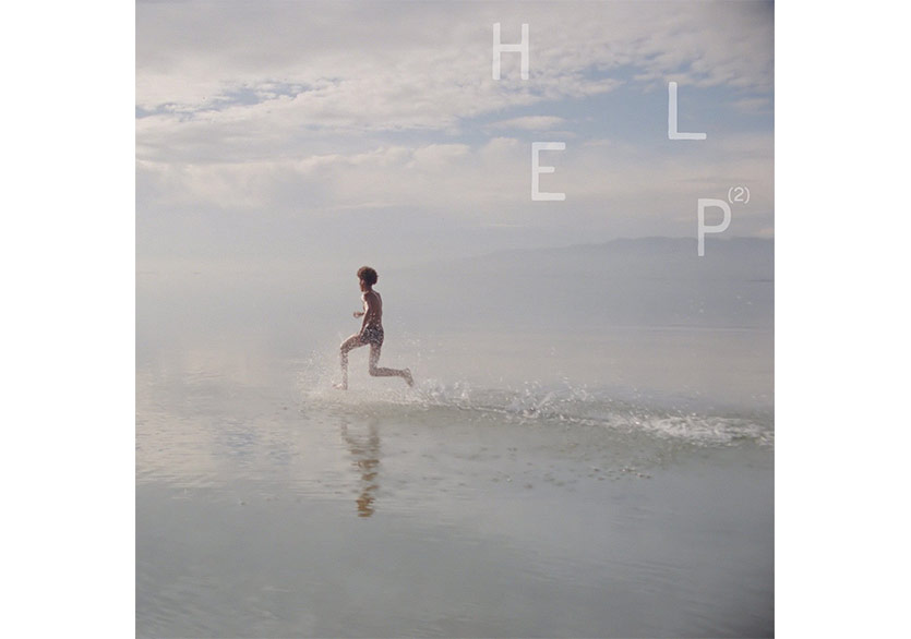 “HELP(2)”nin İlk Teklisi Arctic Monkeys’ten “Opening Night” Yayında