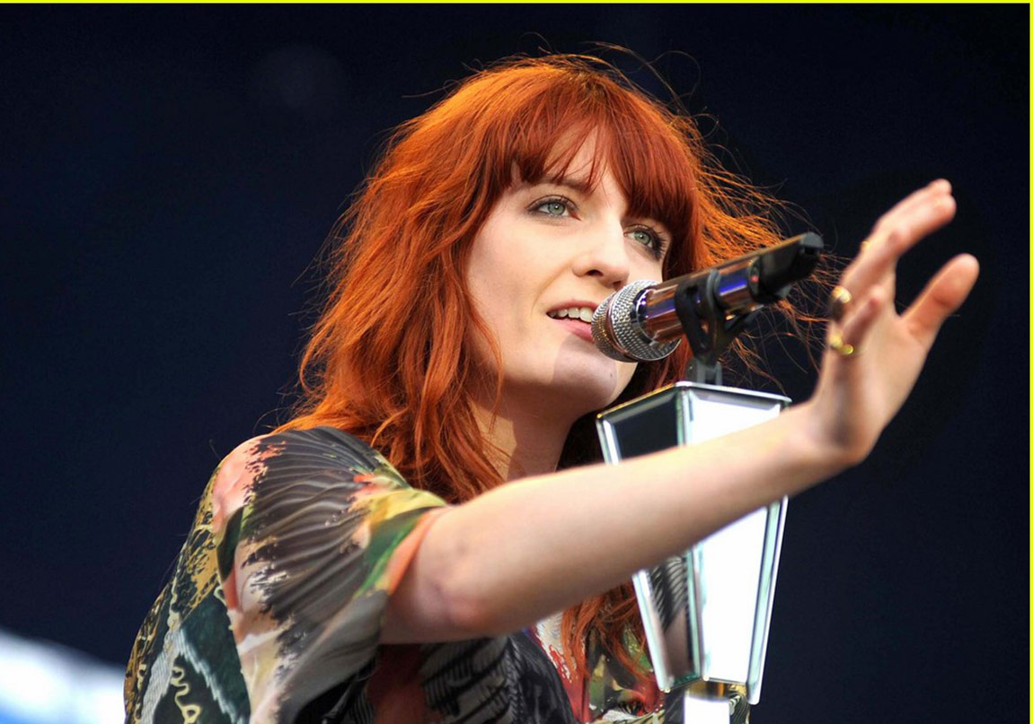Florence + The Machine Tim Burton’ın Yeni Filmi İçin Şarkı Söyledi