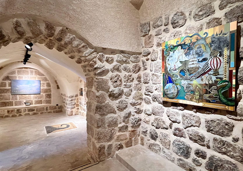 Galeri / Miz, “Eşik” Sergisiyle Mardin Meyman Sanatevi’nde