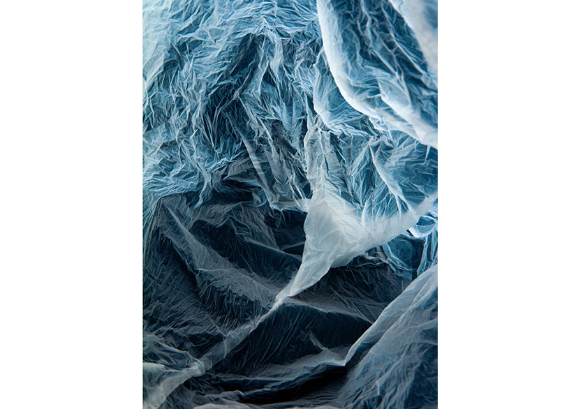 Plastik Torbaların Manzarasından Dünya