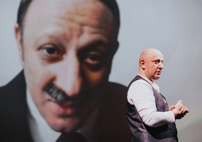“Saatleri Ayarlama Enstitüsü” The Guardian’da