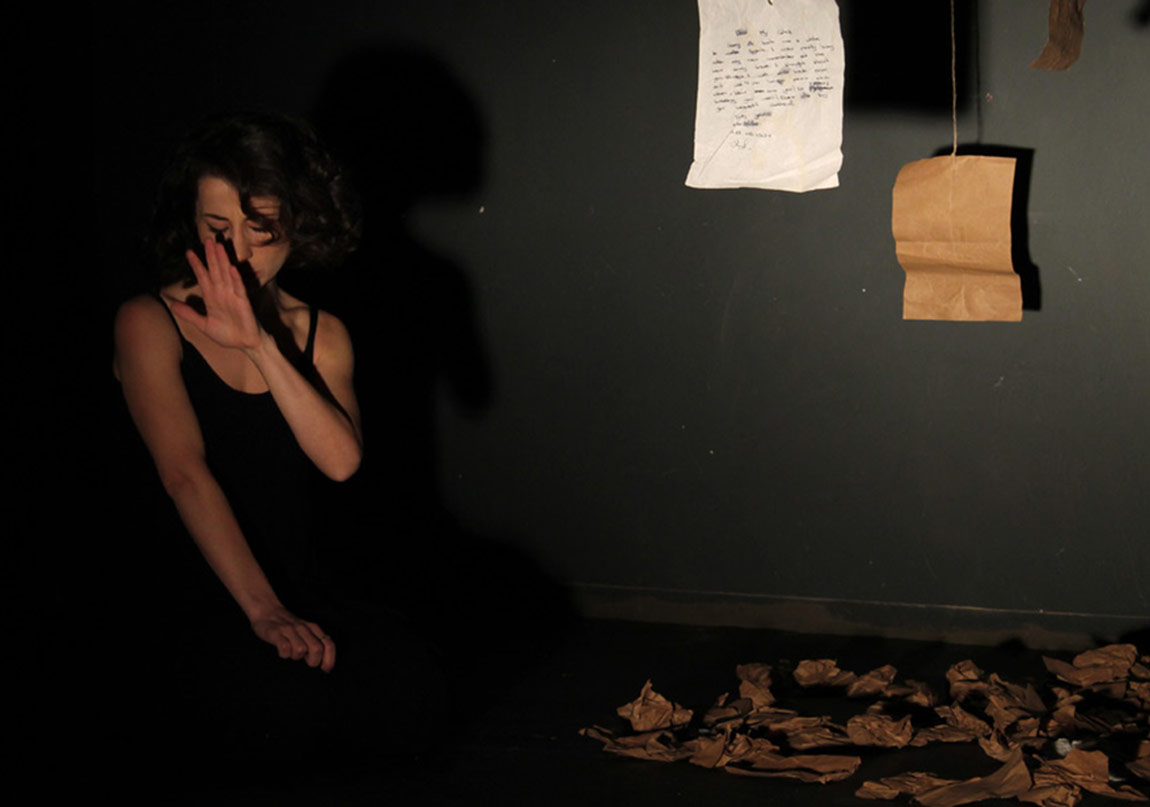 Çika Oyunu Şubat Ayı Boyunca Sahnede!