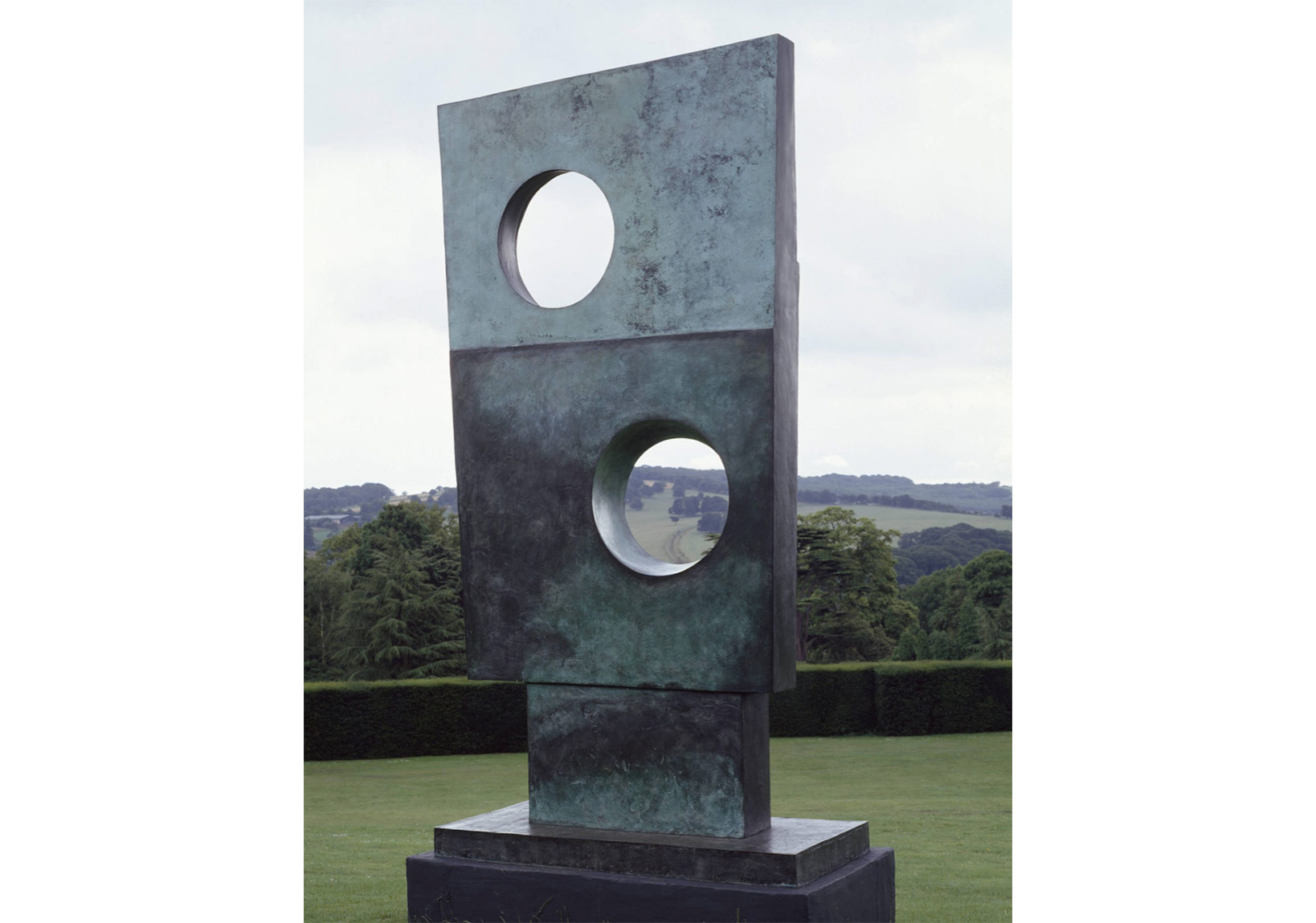 Tate Britain Barbara Hepworth'ü Ağırlıyor