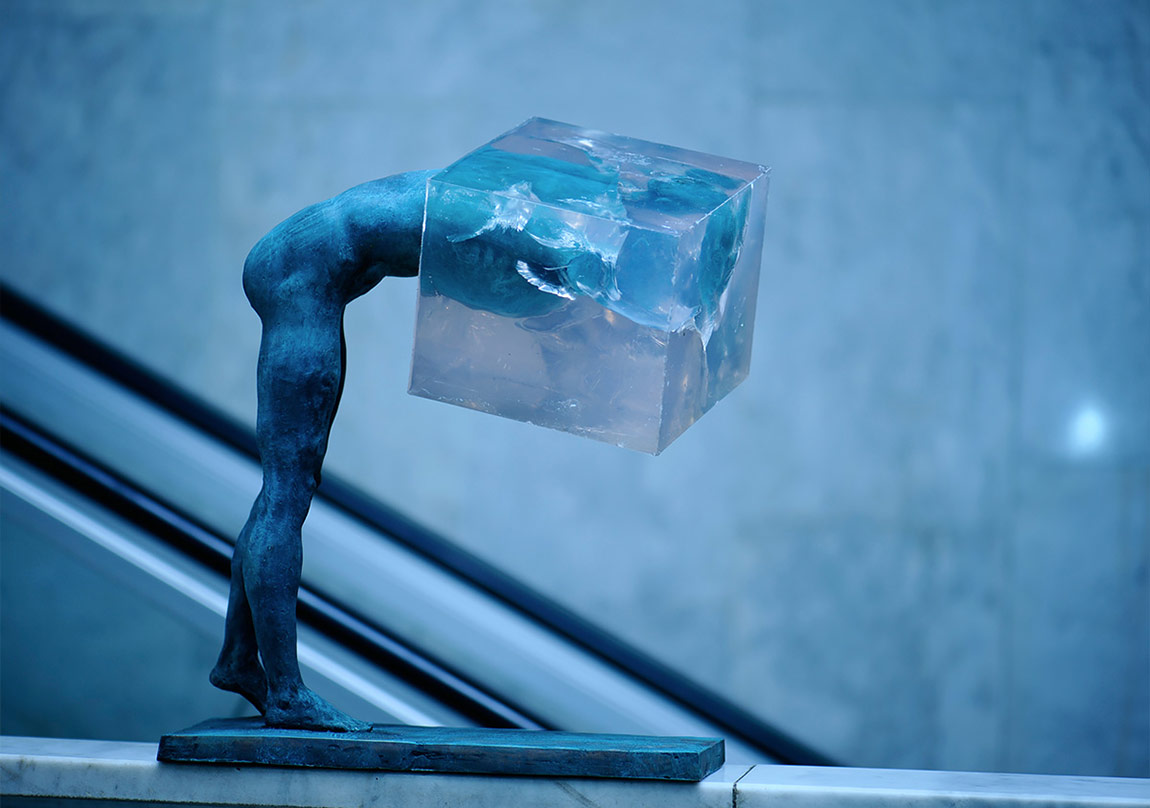 Cevapsız Soruların Arayışında Olan Heykeller