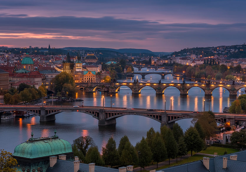 İzzet Keribar “Prag & Bohemya - Tarihten Yansıyan Işık” Sergisiyle Galeri Işık Teşvikiye’de