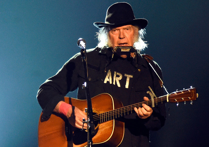 Neil Young’dan Dört Plaklık Set Müjdesi