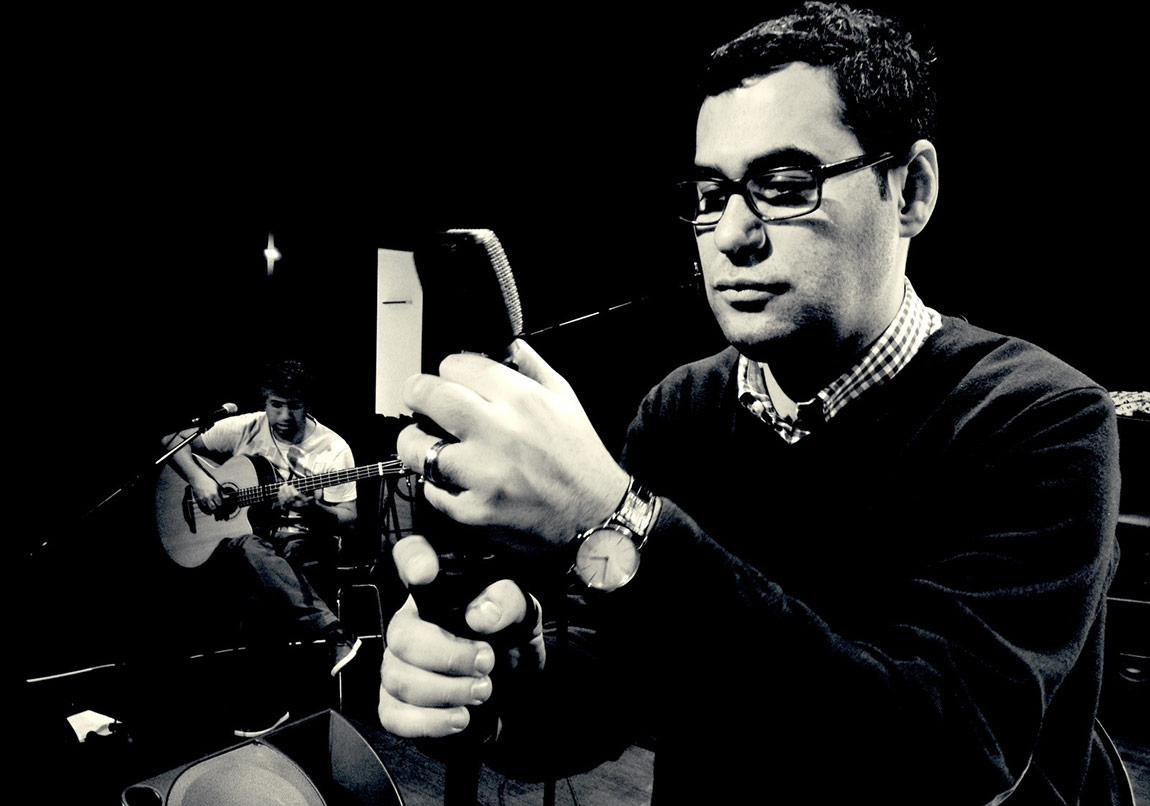 Enver Aysever’in Yeni Gösterisi ‘’Mırıldandıklarım Haykırdıklarım’’ Sahnede!