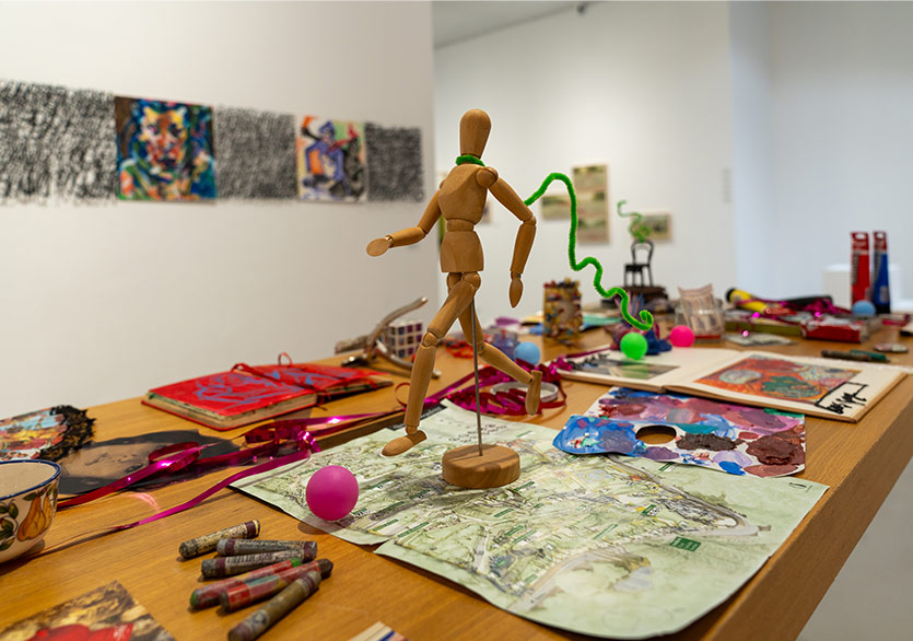 Taksim Sanat’ta Yeni Sergi: “Ay Tozunda Yürür Gibi”  