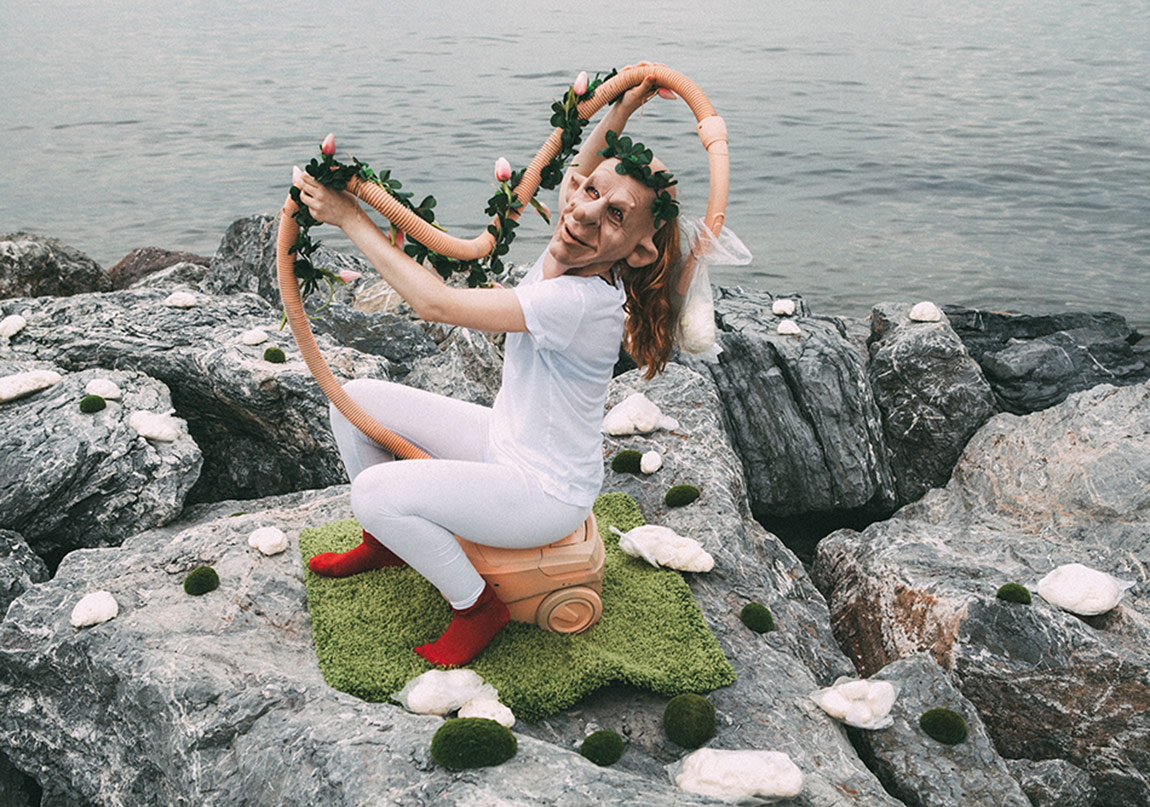 Görmeye Katlanamamak ya da Defalarca İzlemek