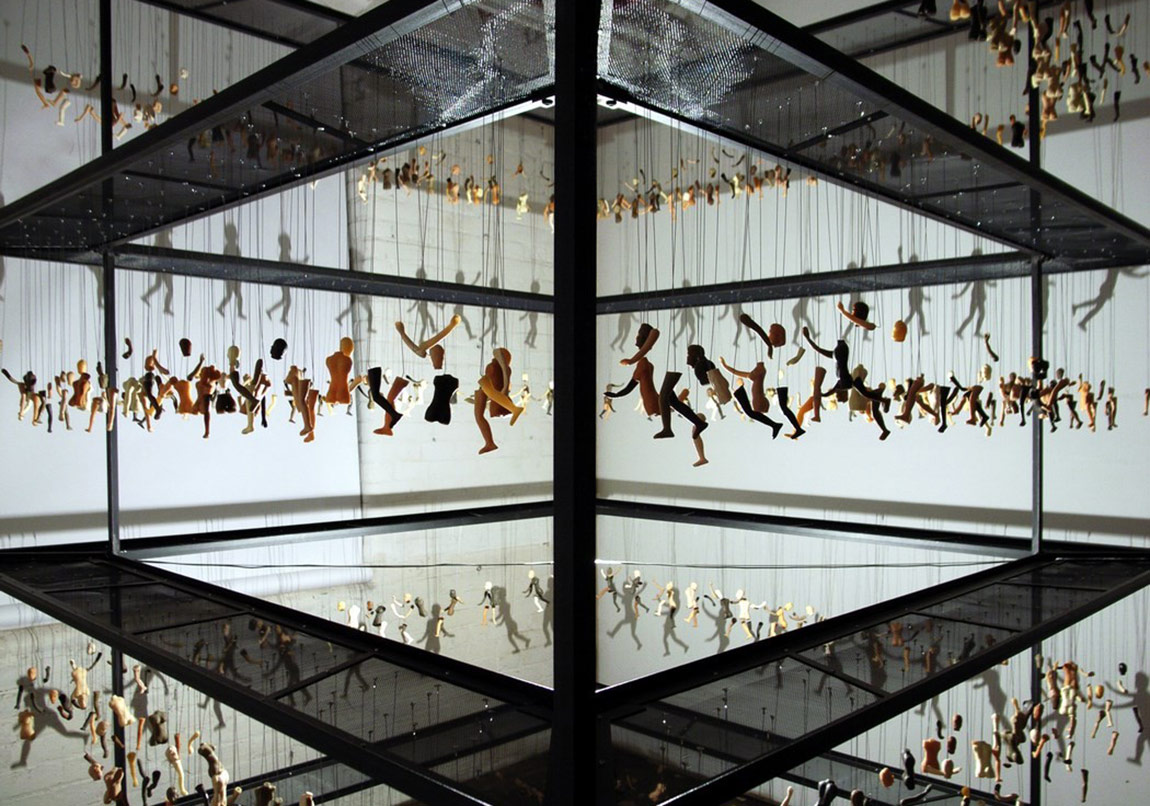 Toplum Üzerindeki Görünmez Kontrol