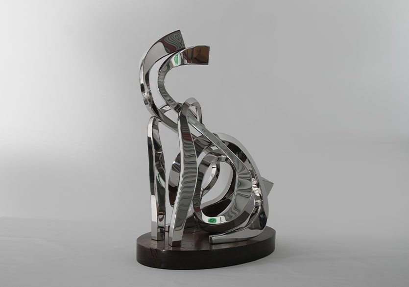 MERKUR’de İki Yeni Sergi: “Gücün İmitasyonu” ve “Bahar”