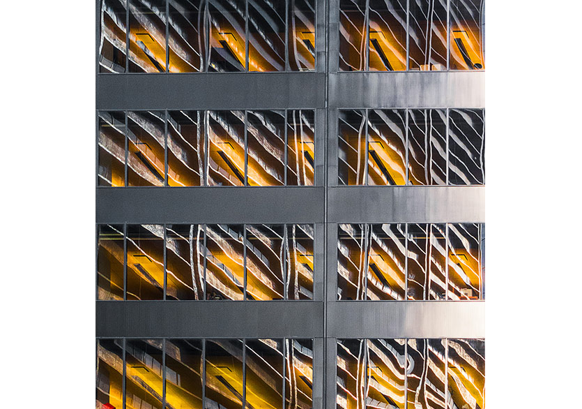 Gökdelenler Sanal ve Gerçeklik Arasında Sıkışıyor