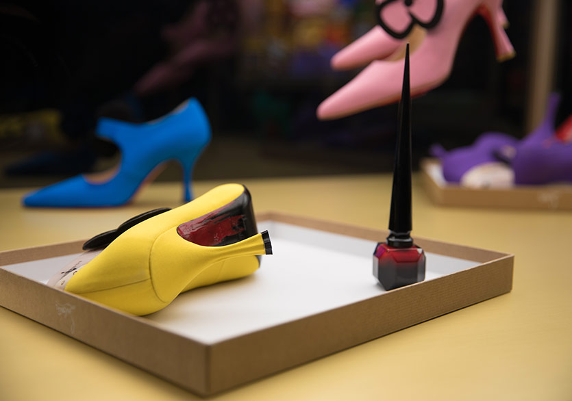 Le Palais de la Porte Dorée’de Christian Louboutin Sergisi