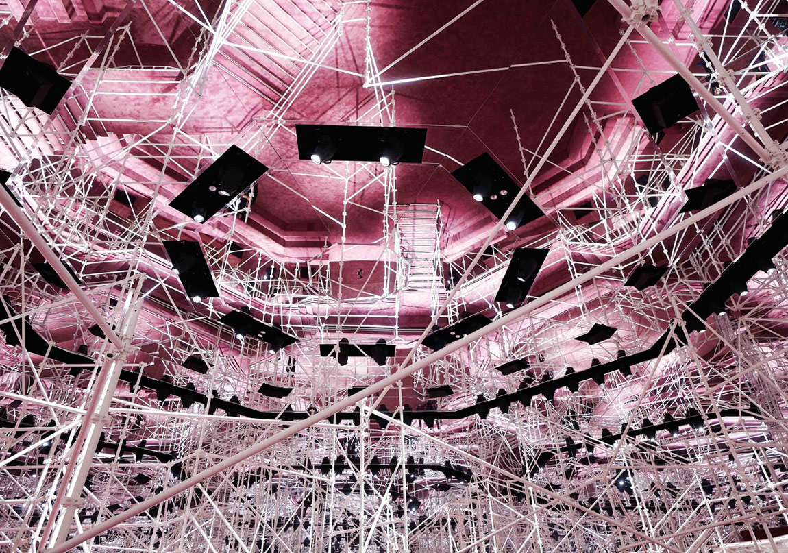 Avant-Garde Fikirlerden Sürreal Enstalasyonlara