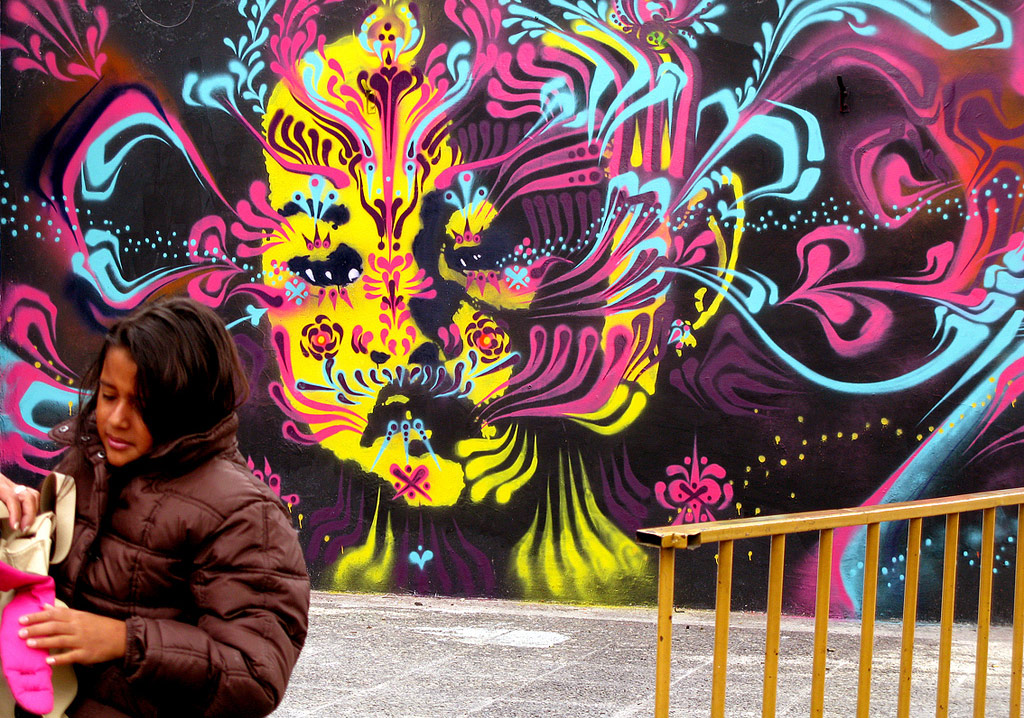 İnsan Portreleri Sokak Resimlerine Dönüşürse