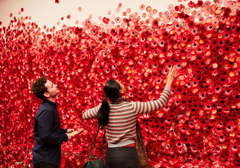 Yayoi Kusama’nın Kırmızı Virüsleri