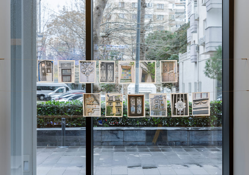 Gonca Sezer’in “Yaşarken Açılan Kapı” Sergisi Quick Art Space’te