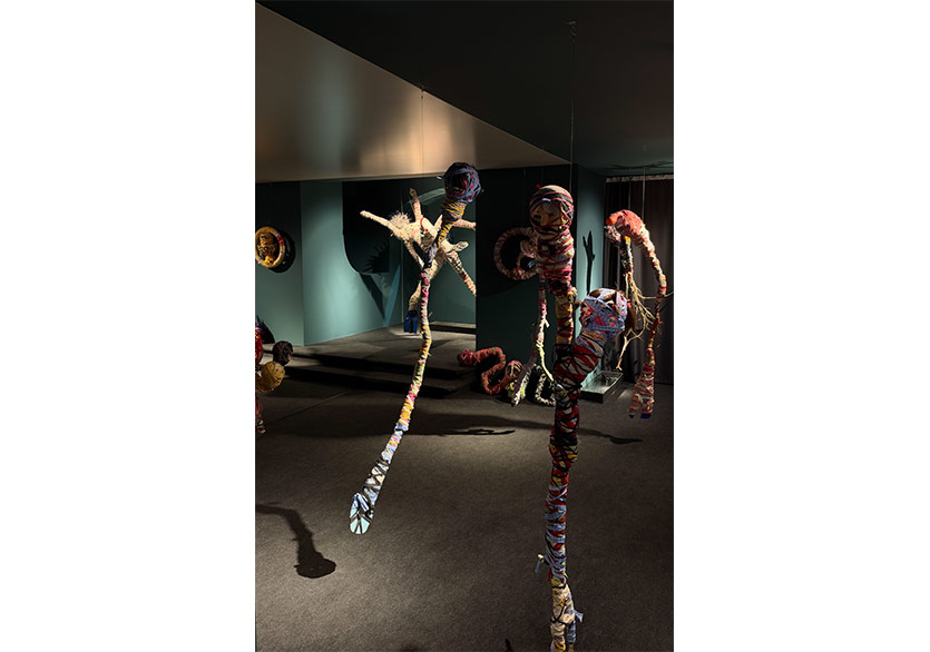 Moni Salim Özgilik’in “Adrift/Askıda” Enstalasyonu Belm’art Space Ankara’da