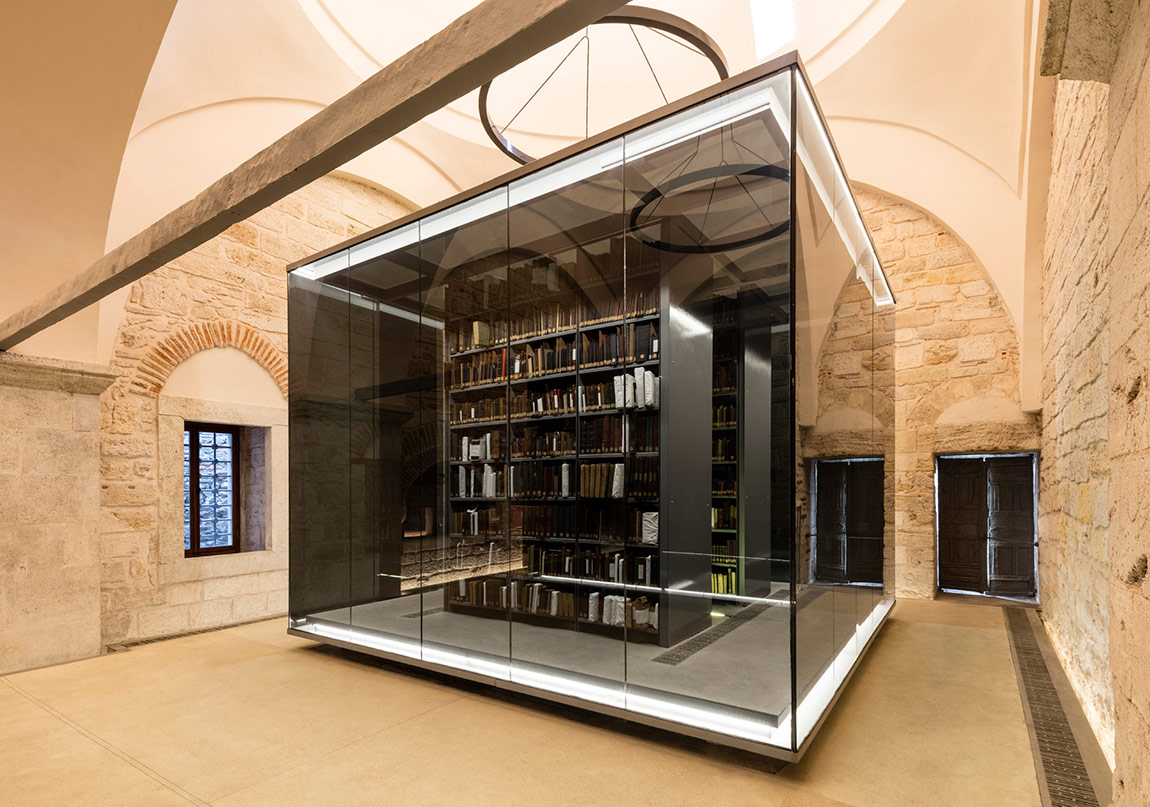 Dünyanın En Güzel Kütüphanelerinden Biri Beyazıt Devlet Kütüphanesi