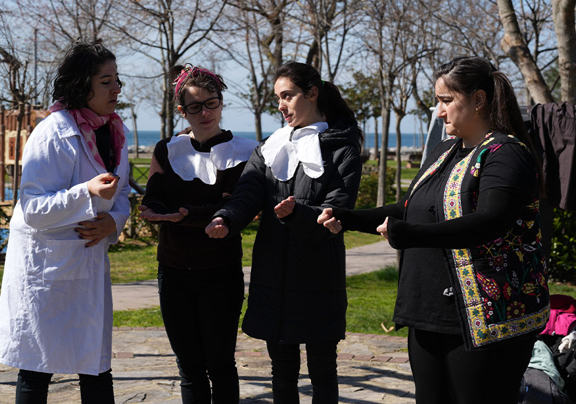 Çocuk İşçiliği Sorununu Ele Alan Yeni Proje: “İşçi Değil Çocuk: Sokakta Bir Forum Tiyatrosu”