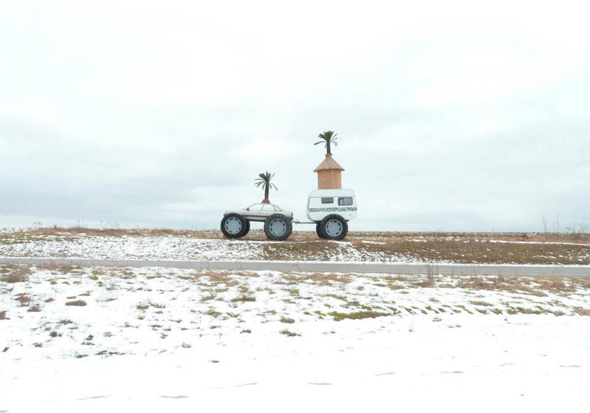 Sürreal Canavarların Dünyası