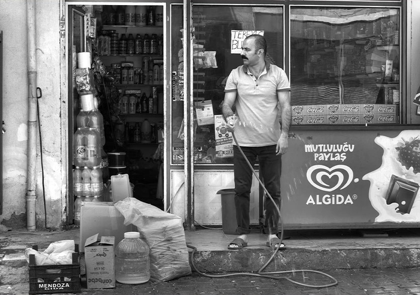 “Minyatür 2.0” Sergisine Özel Film Seçkisi: “İçeri Adım, Dışarı Adım”