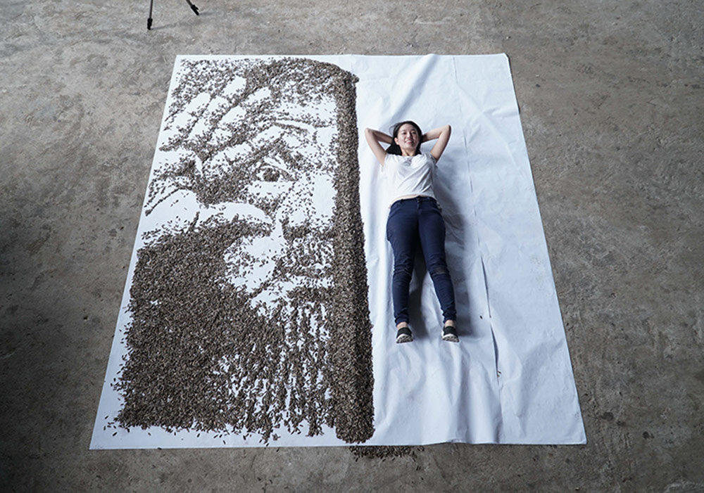 Çekirdekle Çizilen Ai Weiwei Portresi