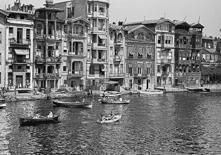 Ara Güler ve Ahmet Hamdi Tanpınar Bir Sergide Buluştu