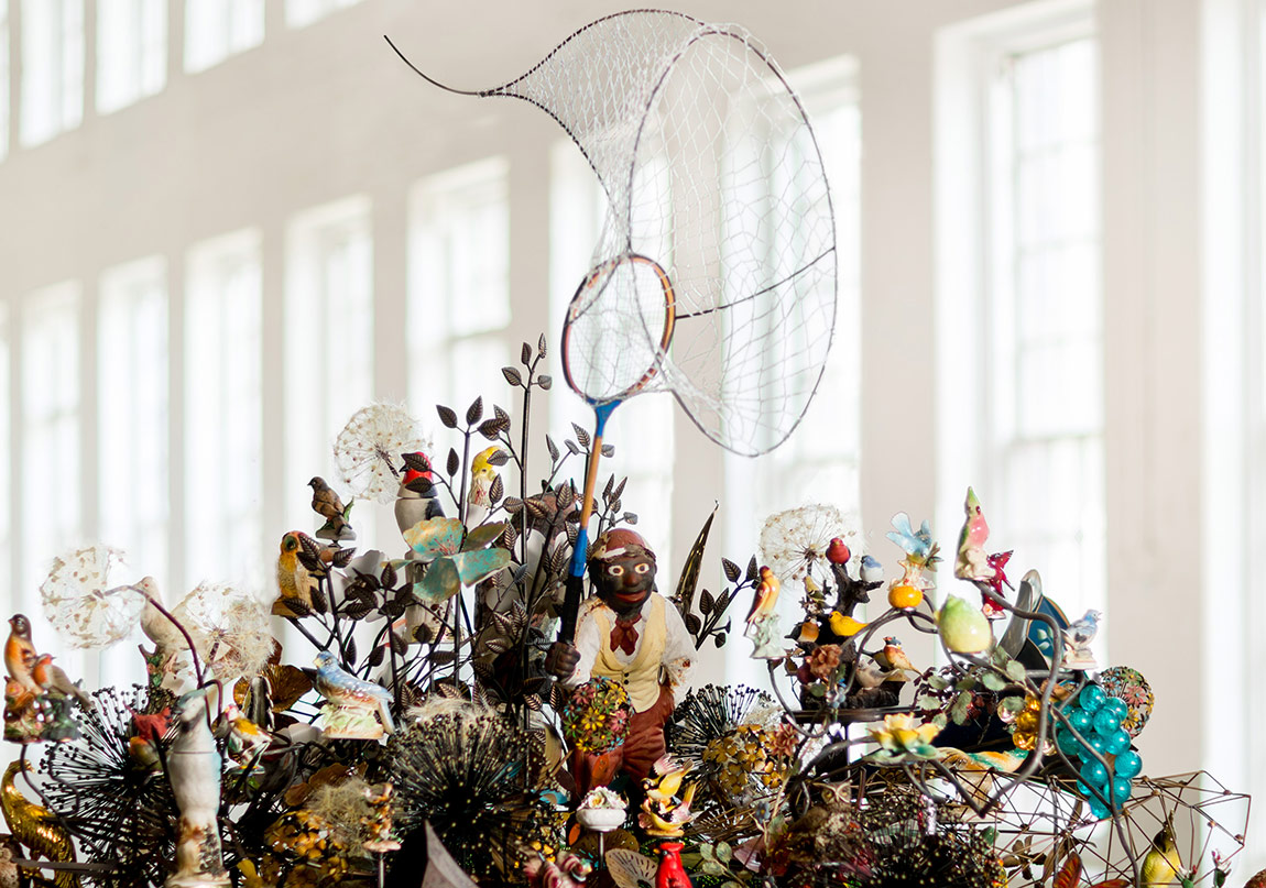 Irkçılığa ve Şiddete Karşı Dev Enstalasyon