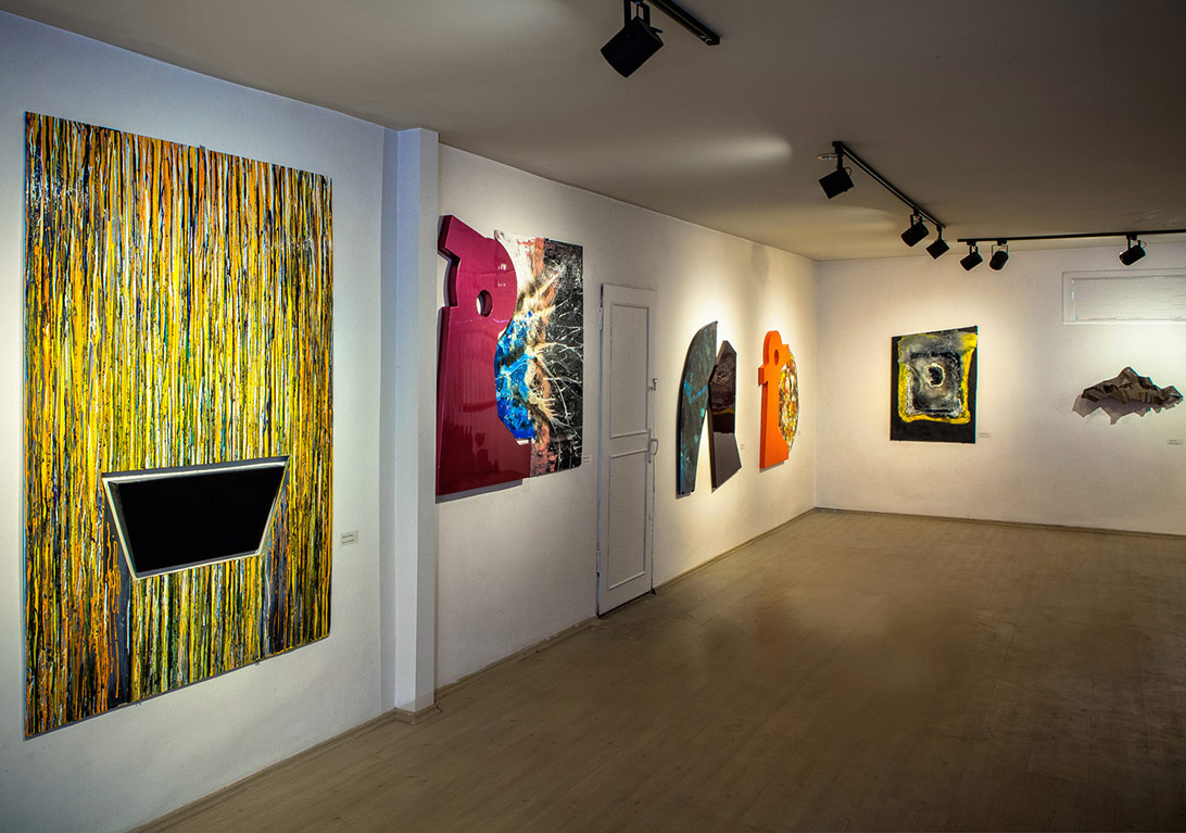 Antidot Art Loft ve İlk Sergi: ONE/BİR