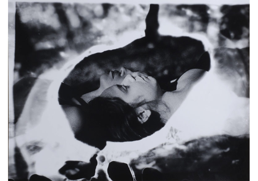 Mina Pembe Malaz Küratörlüğündeki “‘Ben’ler” Sergisi Balat’ta