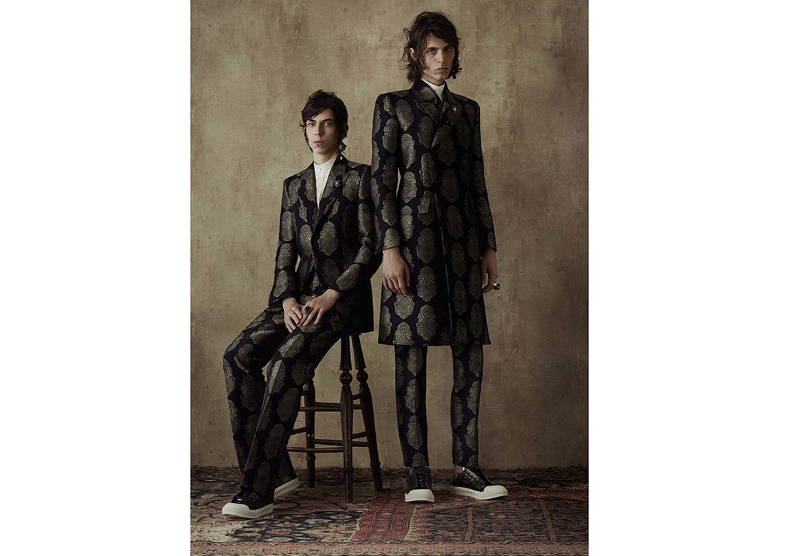 Alexander McQueen: 1960 vs 2017
