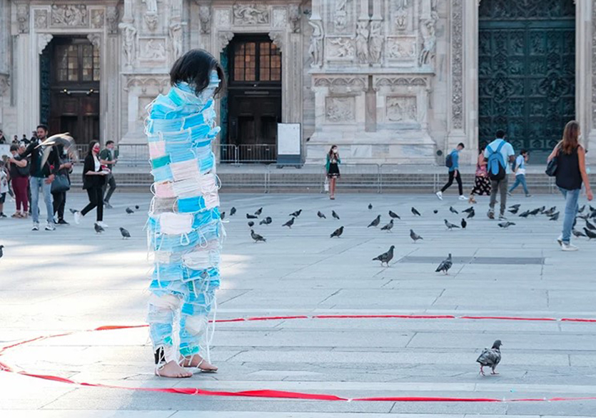 Maskelerden Kaçış Yok