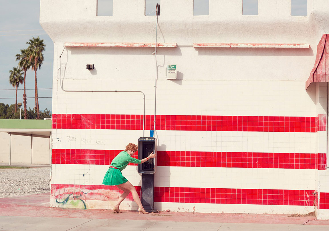 Günlük Hayattan Sürreal Kadın Portreleri