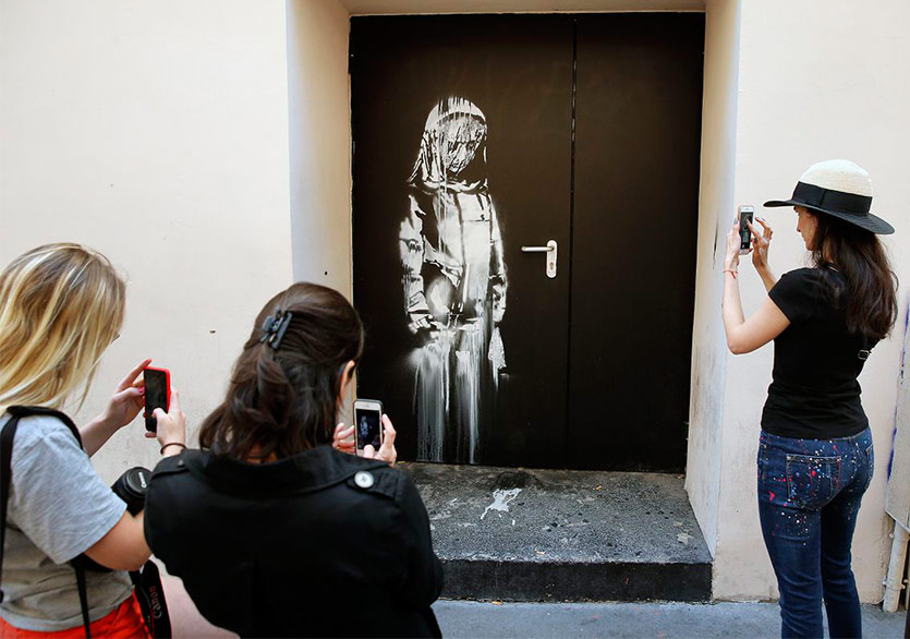 Banksy’nin Paris Saldırısı Sembolü Olan Eseri Çalındı