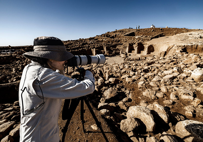 Isabel Muñoz’un Göbeklitepe Fotoğrafları Pera Müzesi’nde