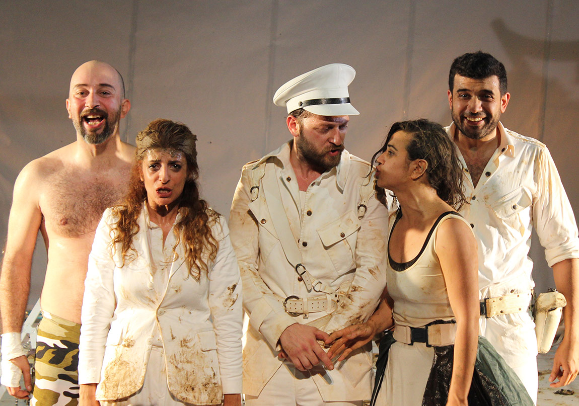 Gülünç Karanlık 29 Nisan’da Sahnede