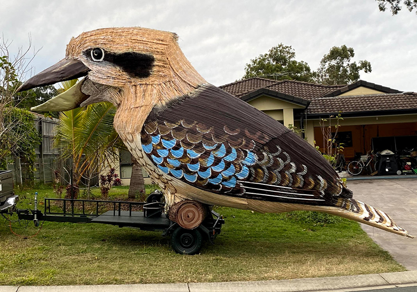 Avustralyalı Sanatçı’dan Dev Kuş Heykeli