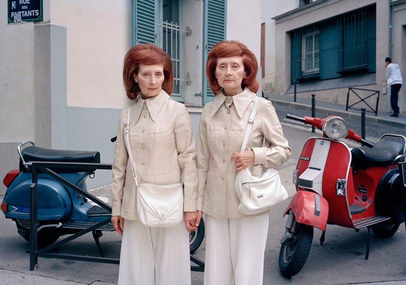 Gerçek mi, Yansıma mı?