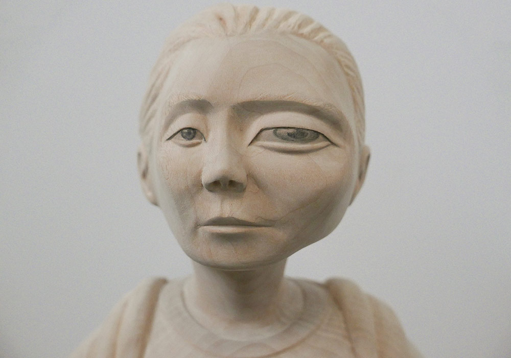 Tedirgin Edici Formlarda Heykeller 