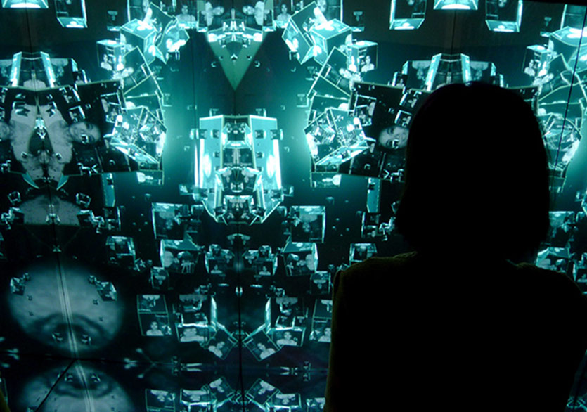 Algoritmanın Sonsuz Yansıması