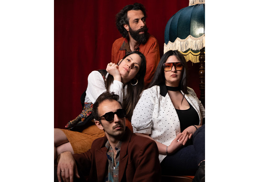 Glass Beams İki Konser İçin Türkiye’ye Geliyor